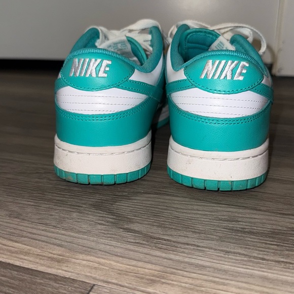 Nike Men’s Low Rise Dunks - Picture 4 of 4